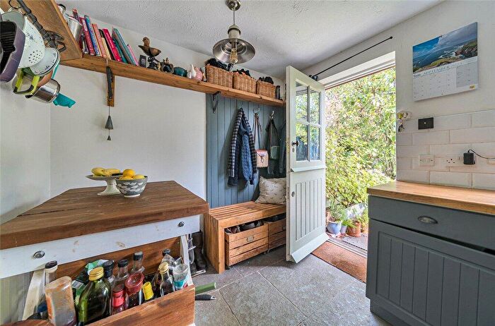 3 Bedroom End Of Terrace House For Sale In Neville Drive, Romsey, Hampshire, SO51