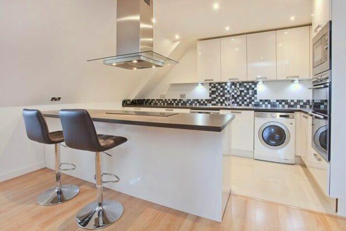 2 Bedroom Flat To Rent In Centurion Square, York, YO1