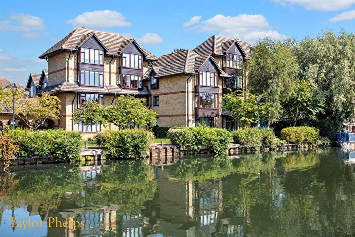 Apartment To Rent In Lygean Avenue, Ware - Ground Floor / Direct River View, SG12