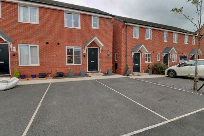 3 Bedroom Semi-Detached House To Rent In Pickering Croft Place, Crewe, CW1