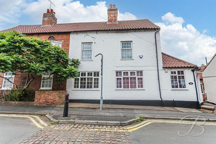3 Bedroom Town House To Rent In Station Road, Ollerton, Newark, NG22