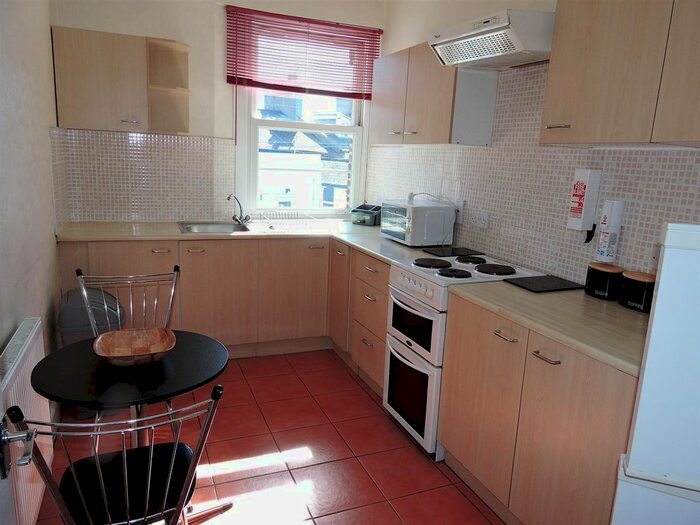 1 Bedroom Flat To Rent In Tor Church Road, Torquay, TQ2