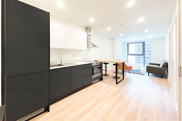 1 Bedroom Apartment To Rent In Laurence Place, Embankment West, M3