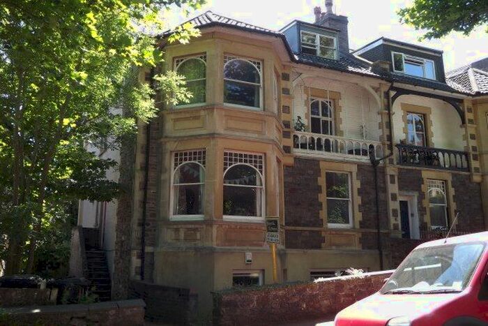 3 Bedroom Flat To Rent In Clarendon Road, Bristol, BS6