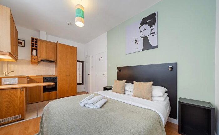Studio To Rent In North Gower Street, Euston, London, NW1