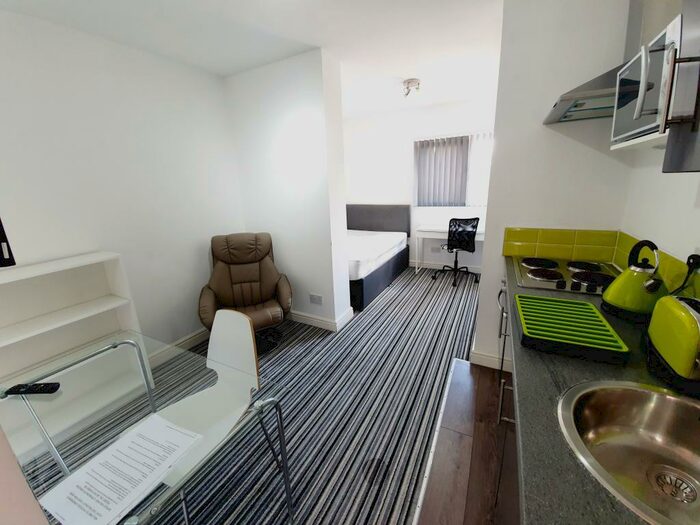 Studio To Rent In Bristol Road, Selly Oak, Birmingham, B29