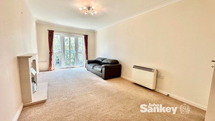 2 Bedroom Apartment For Sale In St. Johns View, Mansfield, NG18