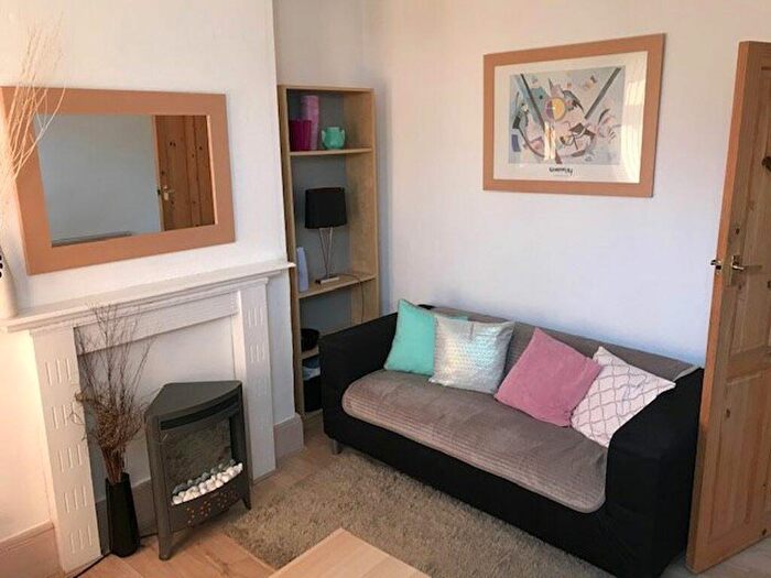 2 Bedroom Property To Rent In Slack Lane, DE22