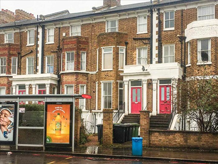 2 Bedroom Apartment To Rent In Lee High Road, London, SE12