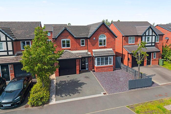 4 Bedroom Detached House For Sale In Wells Avenue, Lostock Gralam, CW9