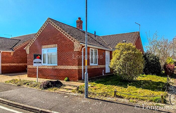 2 Bedroom Detached Bungalow For Sale In Kingsfisher Way, Watton, IP25