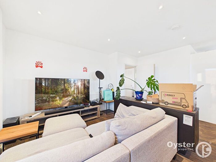 2 Bedroom Flat To Rent In Brannigan Way, Hallington Court, HA8