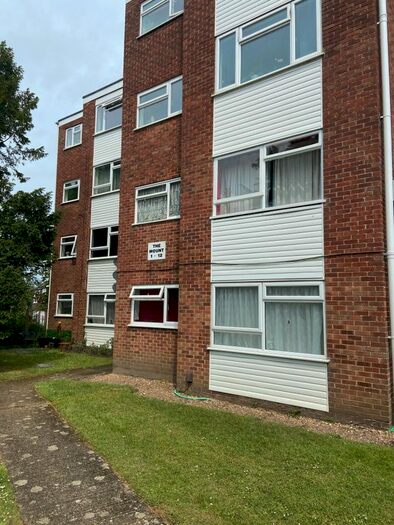 1 Bedroom Flat To Rent In The Mount, Romsey Road, Shirley, Southampton, SO16