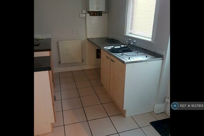 2 Bedroom Terraced House To Rent In Logan St, Nottingham, NG6
