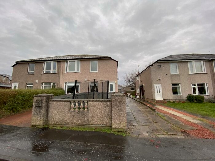3 Bedroom Flat To Rent In Kingsacre Road, Rutherglen, G73