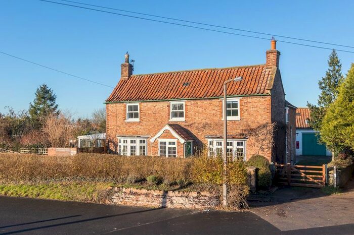 5 Bedroom Detached House For Sale In Scarborough Road, Rillington, Malton YO17