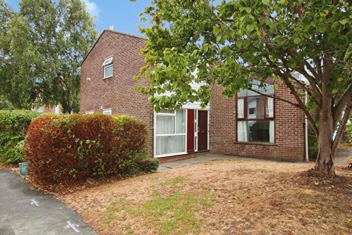 4 Bedroom Detached House To Rent In Greenside Close, Bristol, BS10