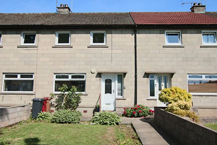 2 Bedroom Terraced House To Rent In Balgarthno Road, Charleston, Dundee, DD2