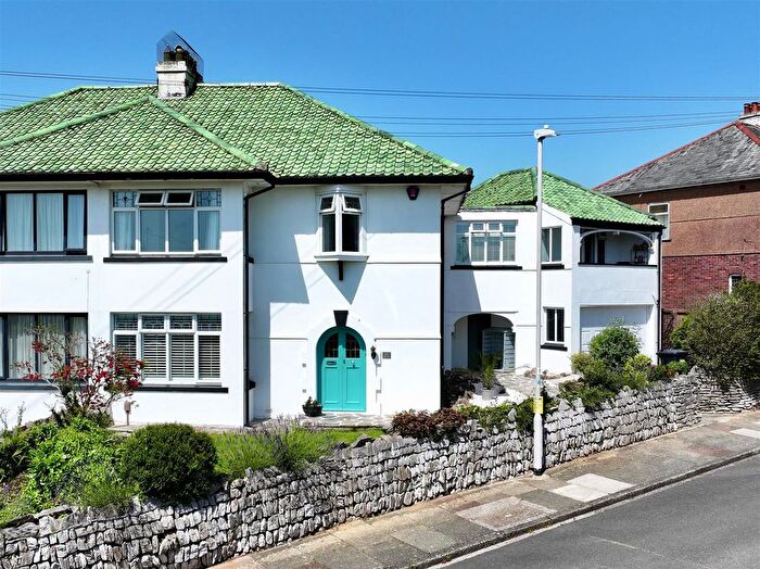 4 Bedroom Semi Detached House For Sale In Glentor Road, Plymouth, PL3