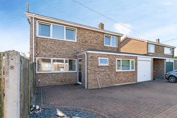 4 Bedroom Detached House For Sale In Neneside, Benwick, March, PE15