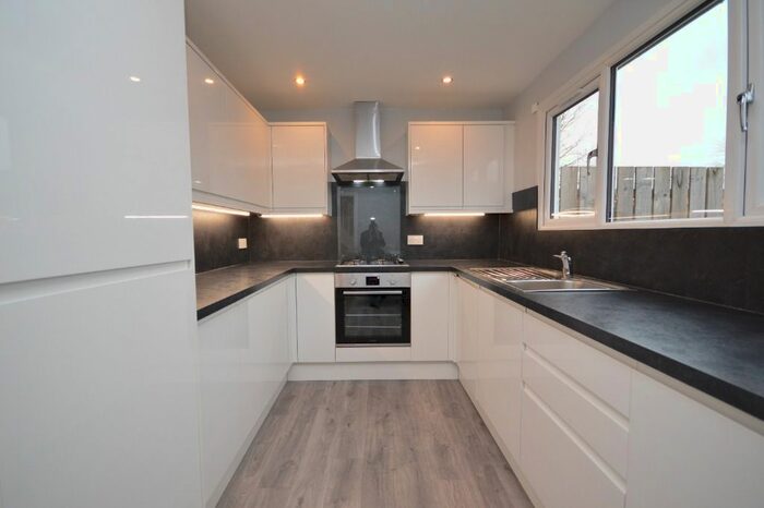 3 Bedroom Terraced House To Rent In Mallard Place, East Kilbride, South Lanarkshire G75