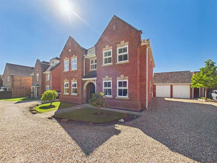 4 Bedroom Detached House For Sale In Bradley Close, Louth, LN11