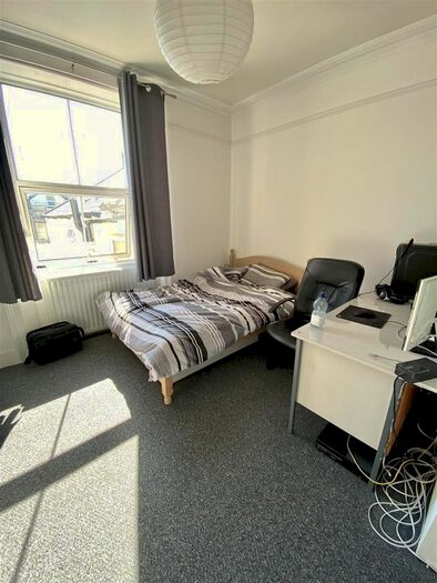 6 Bedroom Property To Rent In Hill Park Crescent, Plymouth, PL4