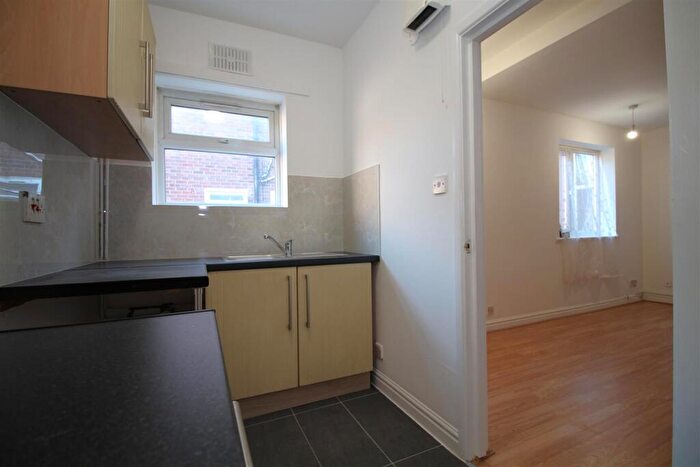 1 Bedroom Flat To Rent In Saxby Street, Off London Road, Leicester, LE2