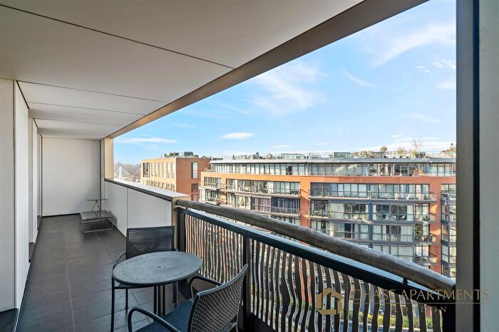 2 Bedroom Flat To Rent In Bramah House, Gatliff Road, Grosvenor Waterside, SW1W