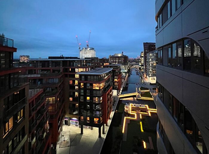 3 Bedroom Flat To Rent In Balmoral Apartments, Praed Street, London, W2