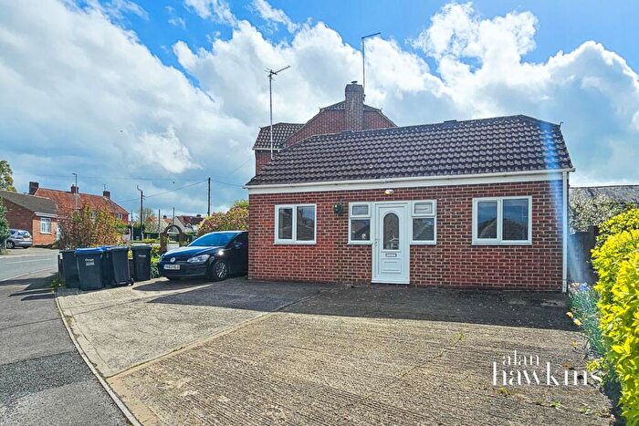 1 Bedroom Detached Bungalow To Rent In Whitehill Lane, Royal Wootton Bassett, SN4