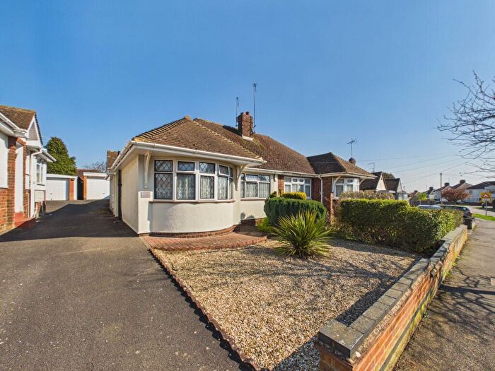 2 Bedroom Semi-Detached Bungalow For Sale In Greenhills Road, Northampton, Northamptonshire, NN2