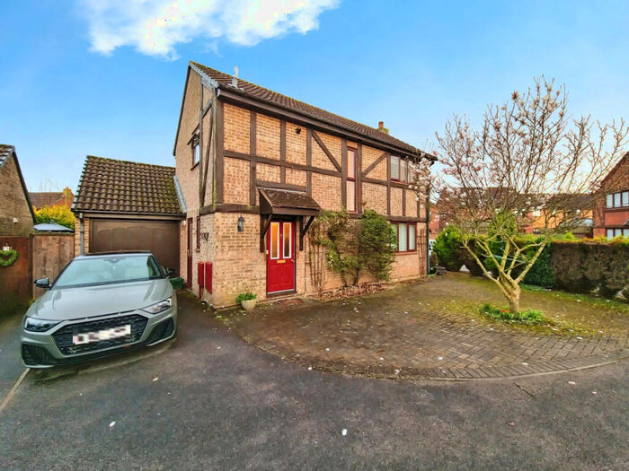 3 Bedroom Detached House To Rent In Sturmer Close, Bristol, BS37