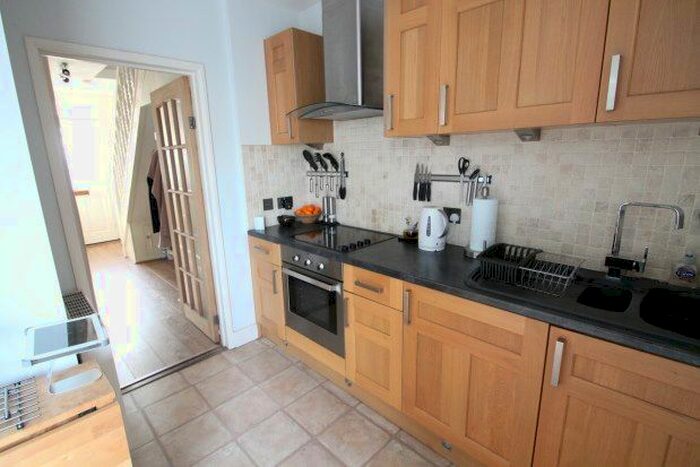 2 Bedroom Property To Rent In Kemerton Road, Croydon, CR0