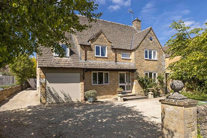 4 Bedroom Detached House For Sale In Calf Lane, Chipping Campden, Gloucestershire, GL55
