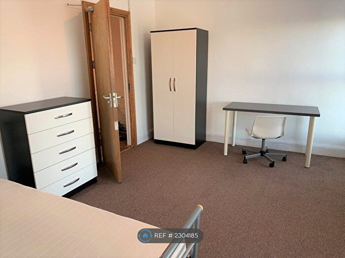 4 Bedroom Terraced House To Rent In Seaview Terrace, Swansea, SA1