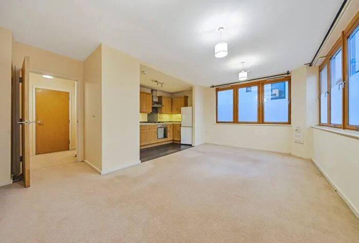 2 Bedroom Flat To Rent In Lime Kiln Road, Bristol, BS1