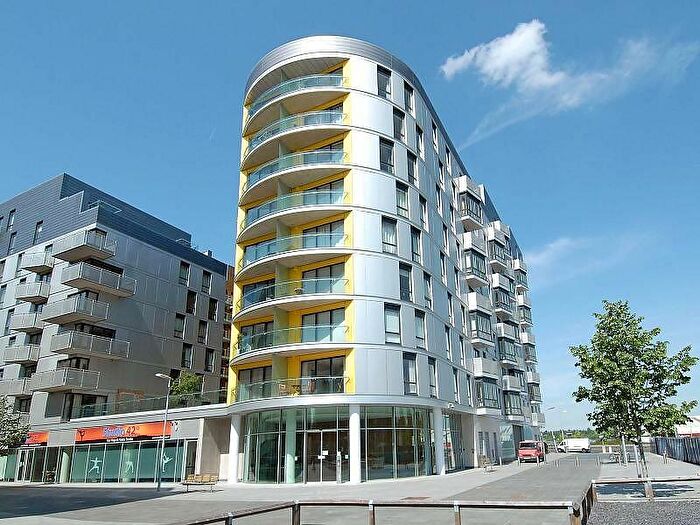 2 Bedroom Apartment To Rent In Hayward, Chatham Place, Reading, RG1