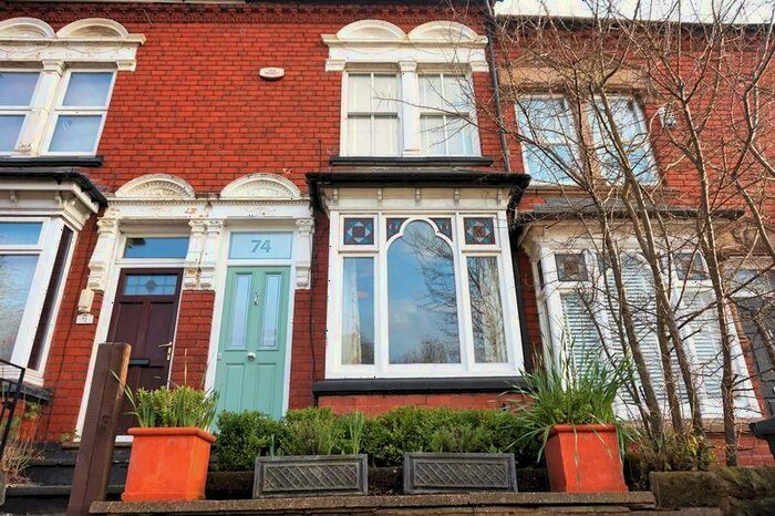 2 Bedroom House To Rent In War Lane, Birmingham, B17