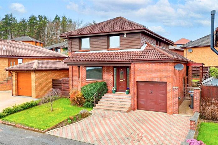 4 Bedroom Detached House For Sale In Player Green, Livingston, EH54