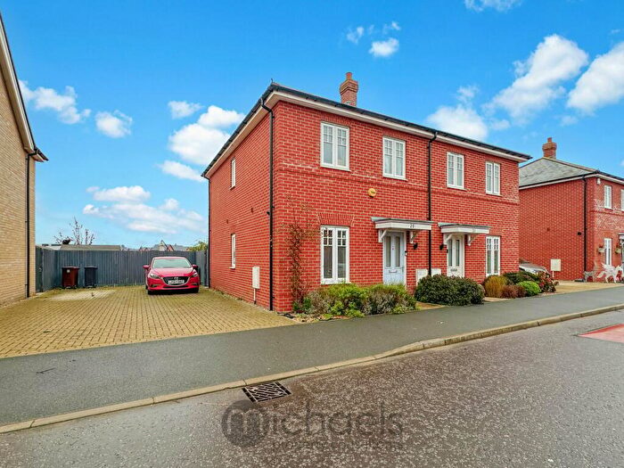 2 Bedroom Semi-Detached House For Sale In Lilianna Road, Colchester, CO4