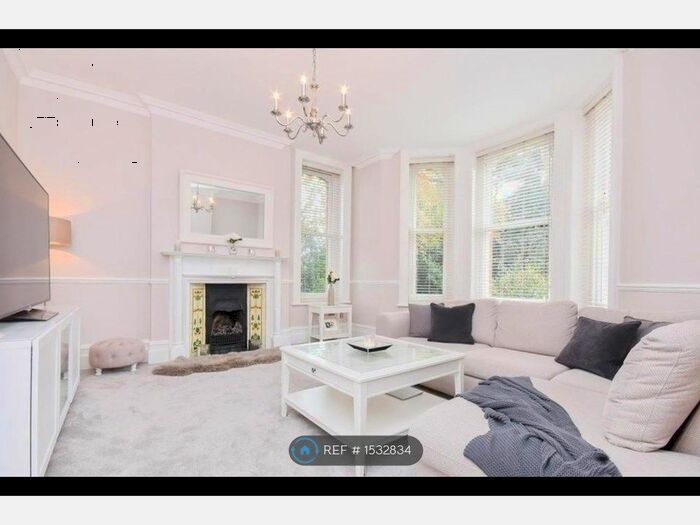 2 Bedroom Flat To Rent In Chester House, Bournemouth, BH2