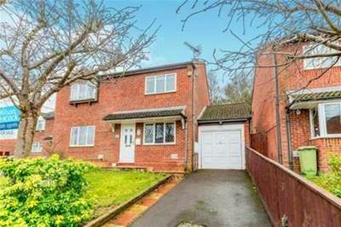 2 Bedroom House To Rent In Vyne Crescent, Great Holm, MK8