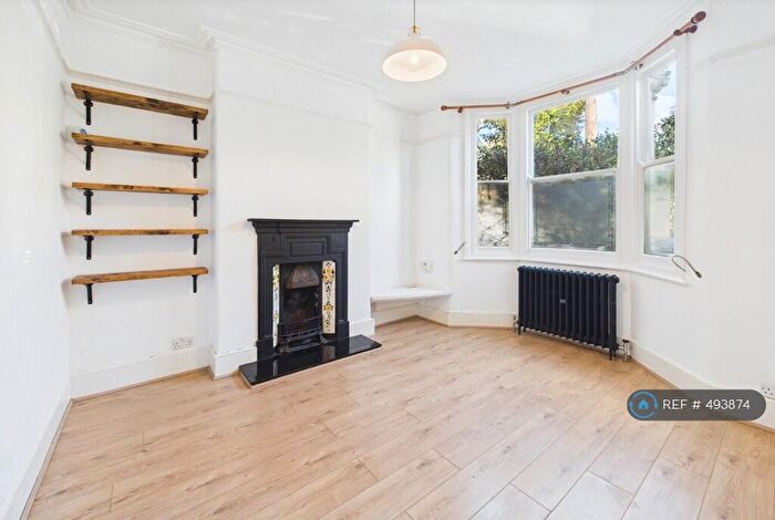 2 Bedroom Terraced House To Rent In Clifton Road, London, SE25