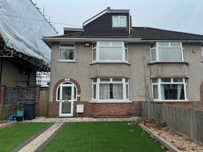 5 Bedroom Semi-Detached House To Rent In Filton Road, Horfield, Bristol, BS7