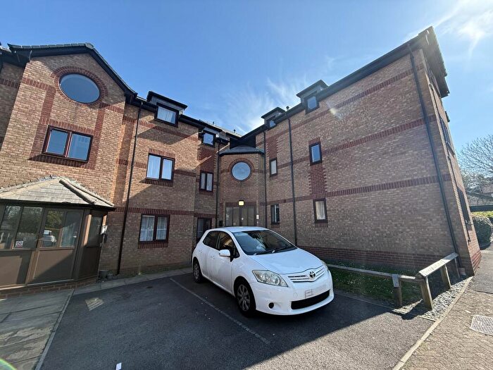 2 Bedroom Flat To Rent In Barnes Court, Whitley Mead, Stoke Gifford, Bristol, BS34