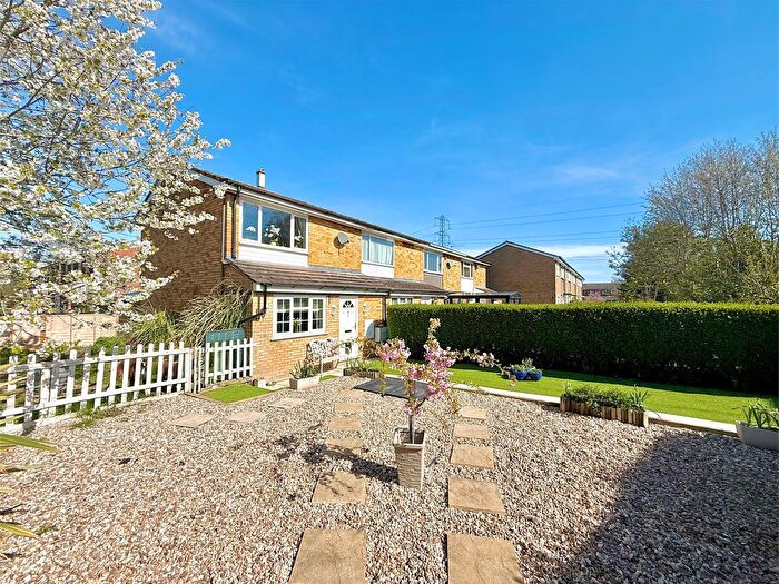 2 Bedroom End Terrace House For Sale In Therfield Walk, Houghton Regis, LU5