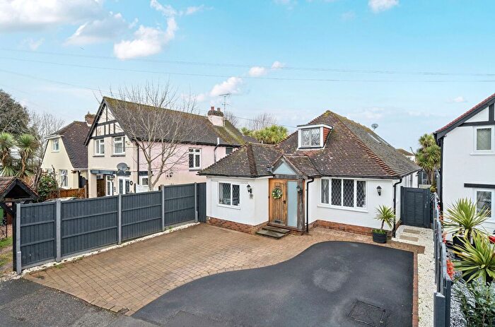 4 Bedroom Detached House For Sale In Nyetimber Lane, Rose Green, PO21