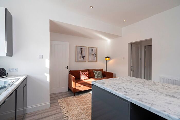 1 Bedroom Flat To Rent In Clepington Road, Dundee, Angus, DD3