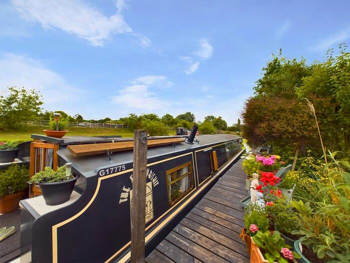 1 Bedroom Property For Sale In Bridge Road, Stoke Ferry, Kings Lynn, PE33